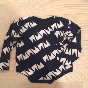 Nununu logo design boys tshirt size 3-4